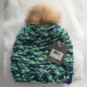 Pistil Amuse pom beanie